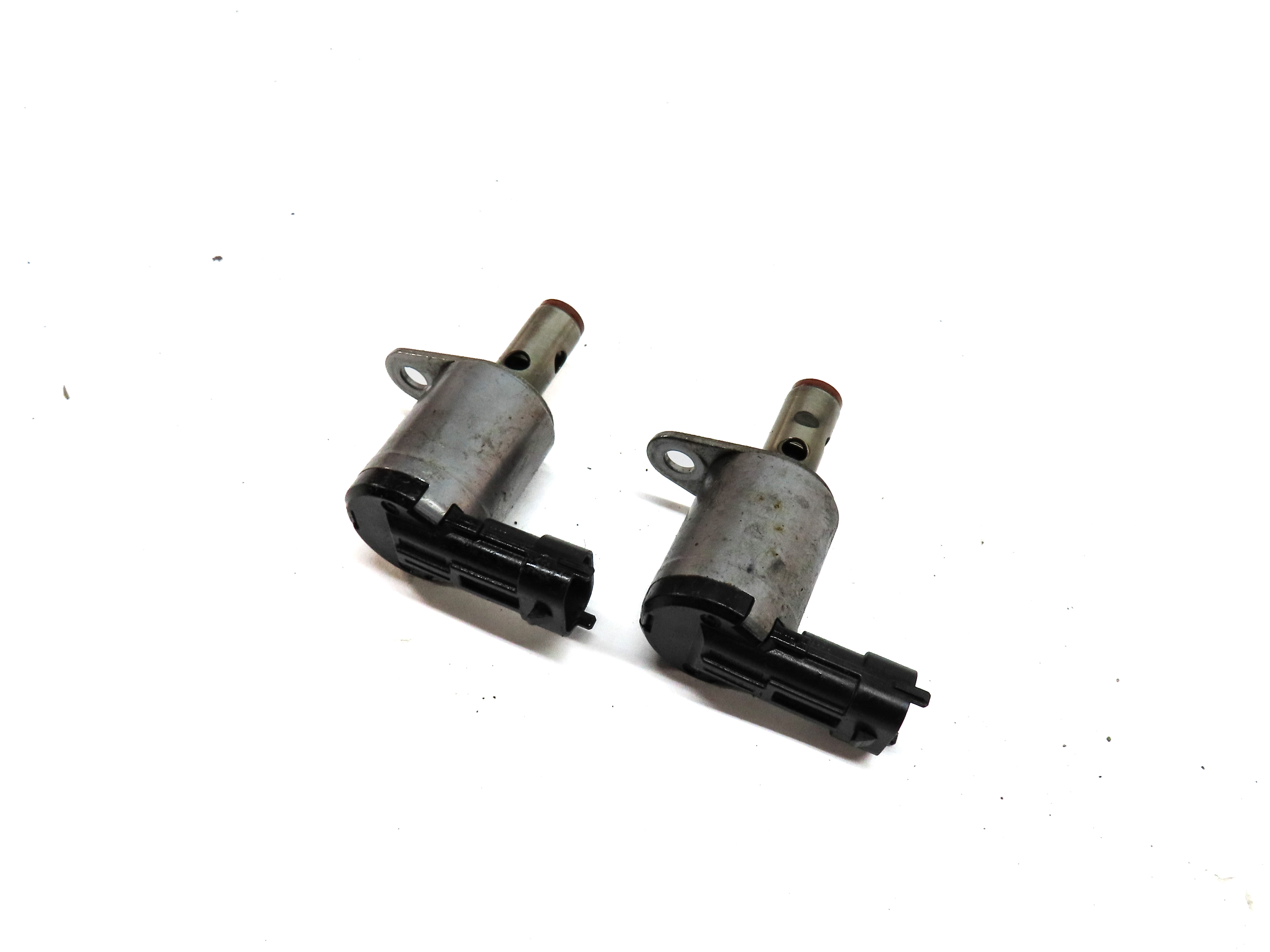 12 LAND ROVER LR4 (L319) 5.0L NON SUPER ENGINE MOTOR OIL PRESSURE SOLENOID SET/2 — exact item pictured